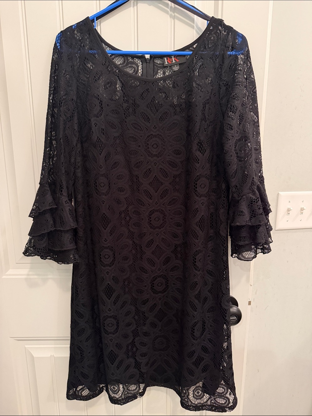 R&K Black Floral Lace Shift Dress with Tiered Bell Sleeves - Picture 2 of 4